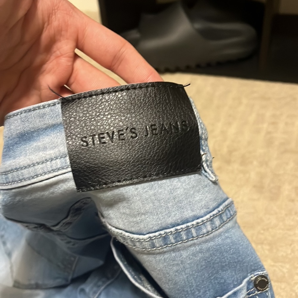 Steve’s Jeans - Picture 3 of 5